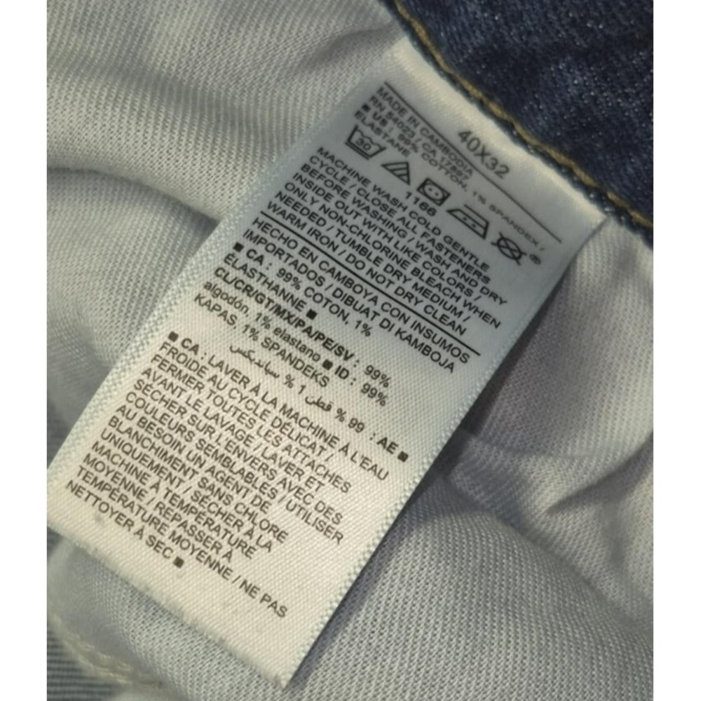 Old Navy men's straight fit with flex‎ built in distressed denim jeans, sz 40x32 - Picture 9 of 14